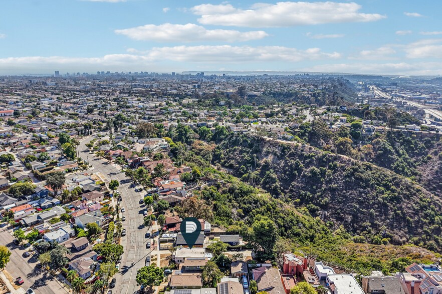 More Photos Of 3378 N Mountain View Dr, San Diego Apartments For Sale