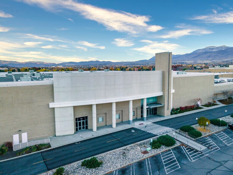 More Photos Of 5000 Meadowood Mall Cir, Reno Unknown For Lease