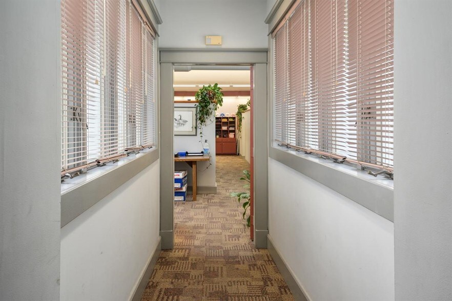 More Photos Of 7518-7526 Harford Rd, Baltimore Office For Sale