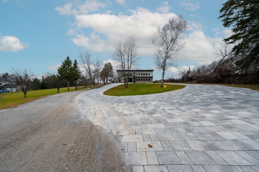 More Photos Of 2402 Holborn Rd, Queensville Land For Sale