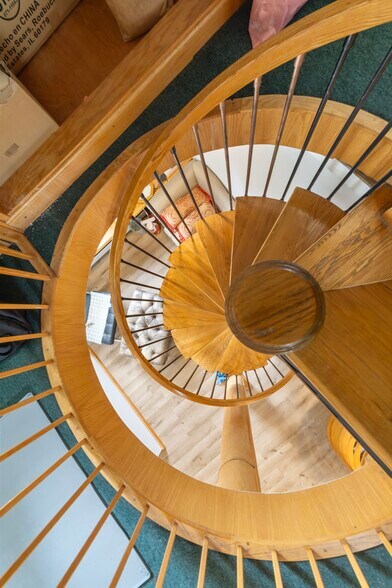 More Photos Of 61 Glenwood Rd, Englewood Office Residential For Sale