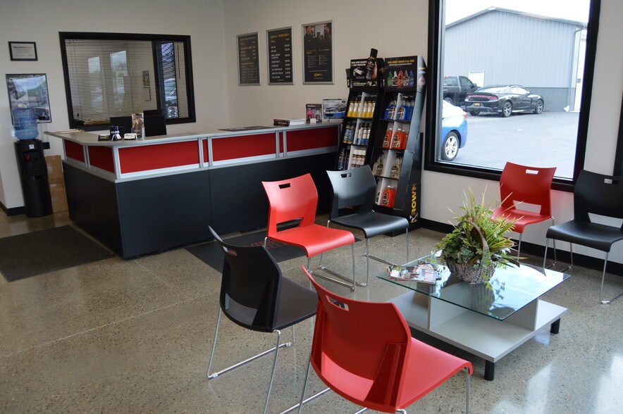 More Photos Of 71 Cooper Ave, Tonawanda Auto Repair For Sale