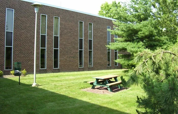 More Photos Of 254 Chapman Rd, Newark Office For Lease