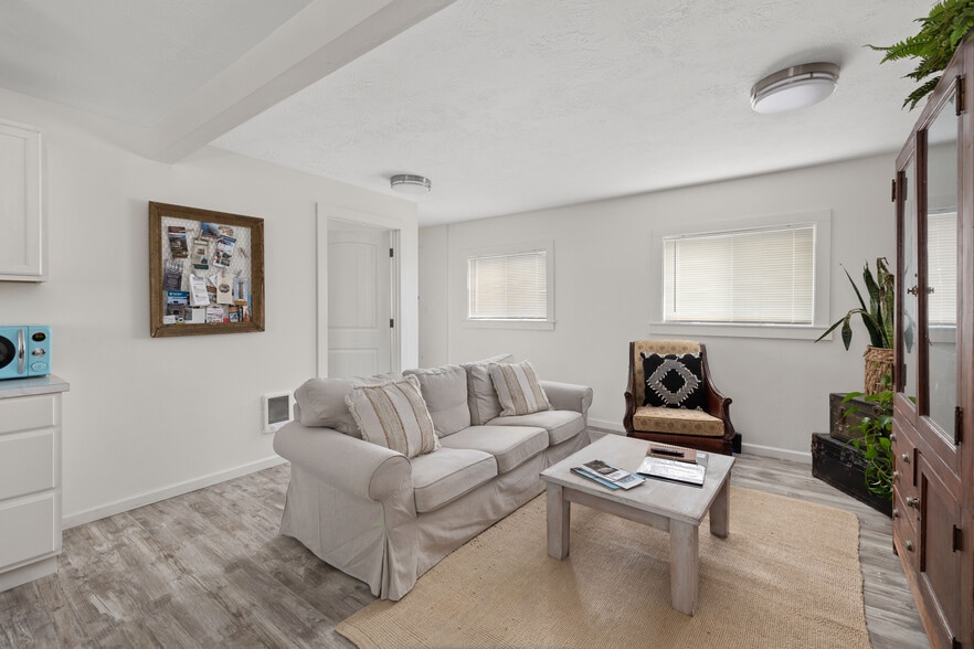 More Photos Of 175 W Bond St, Astoria Storefront Retail Residential For Sale