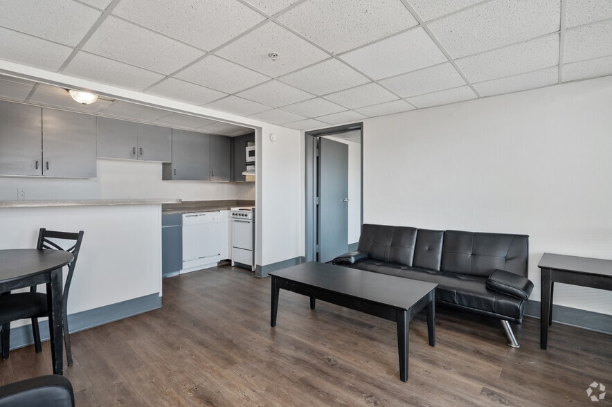 More Photos Of 951 18th St S, Birmingham Apartments For Lease