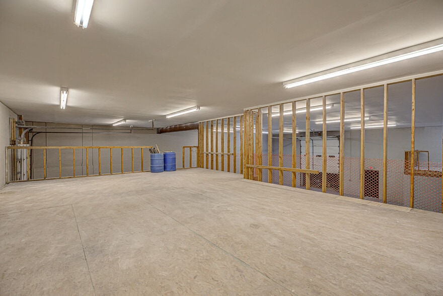 More Photos Of 4420 S Dixie Hwy, Franklin Office For Sale