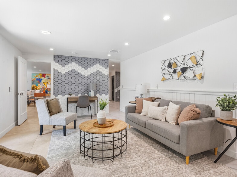 More Photos Of 7580 McGroarty Ter, Tujunga Apartments For Sale