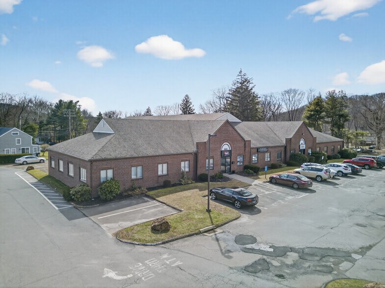 More Photos Of 444 Foxon Rd, East Haven Office For Sale