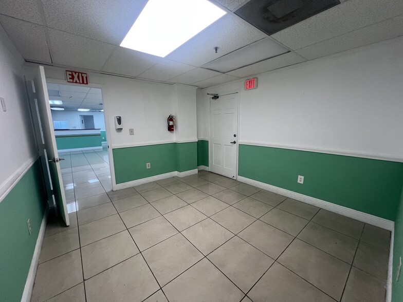 More Photos Of 4445 W 16th Ave, Hialeah Office Residential For Lease
