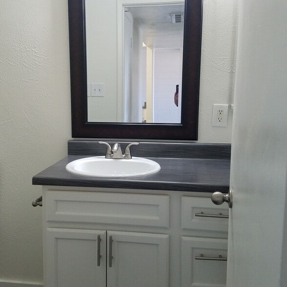 More Photos Of 3202-3208 N 68th St, Scottsdale Apartments For Sale