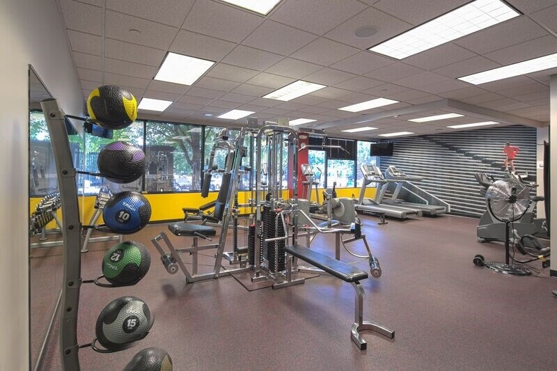 More Photos Of 21400 Ridgetop Cir, Dulles Office For Lease