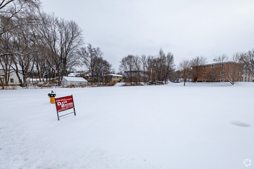 Primary Photo Of 1208 Third Ave W, Shakopee Land For Sale