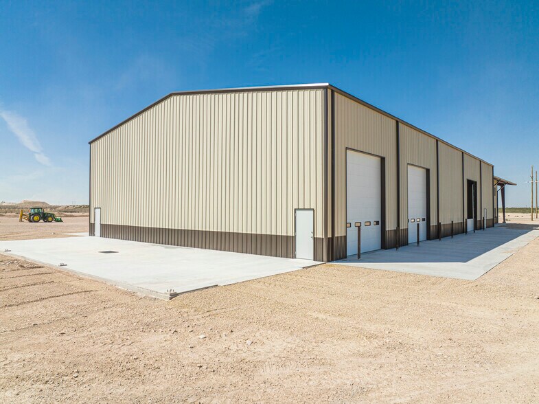 More Photos Of 16761 W Basin St, Odessa Warehouse For Sale