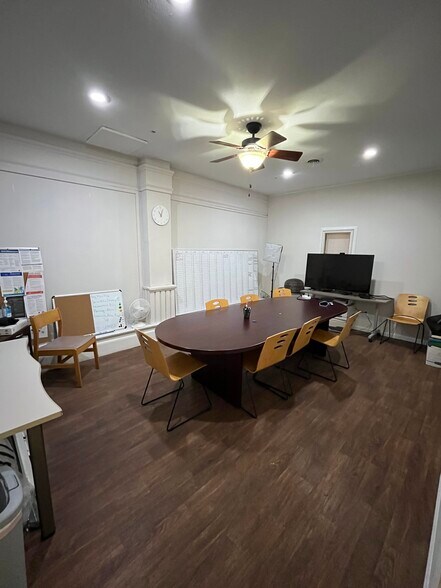 More Photos Of 1212-1220 Madison Ave, Toledo Storefront Retail Office For Lease