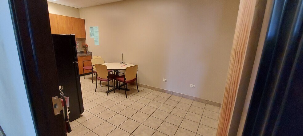 More Photos Of 7399 S Tucson Way, Centennial Flex For Lease