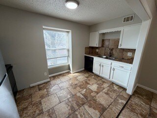 More Photos Of 8627 Countryshire Ln, Kansas City Apartments For Sale