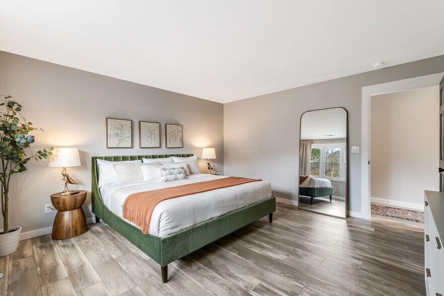 More Photos Of 4102 Soco Rd, Maggie Valley Hotel For Sale