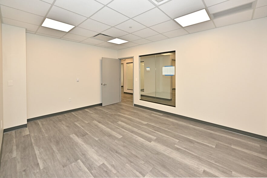 More Photos Of 50 Tice Blvd, Woodcliff Lake Office For Lease