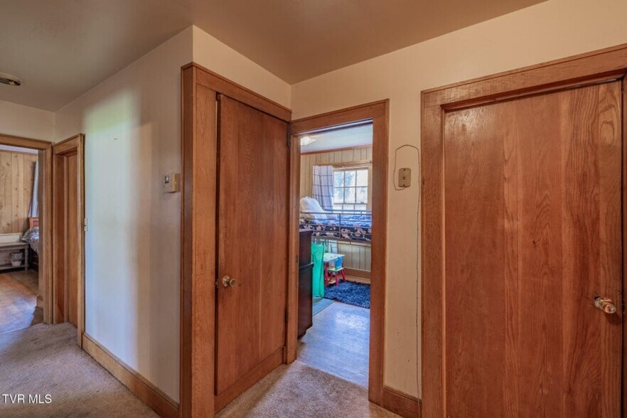 More Photos Of 100 Salvage Ln, Johnson City Apartments For Sale