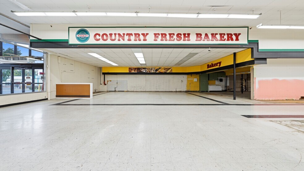 More Photos Of 905 S 2nd Ave, Walla Walla General Retail For Sale