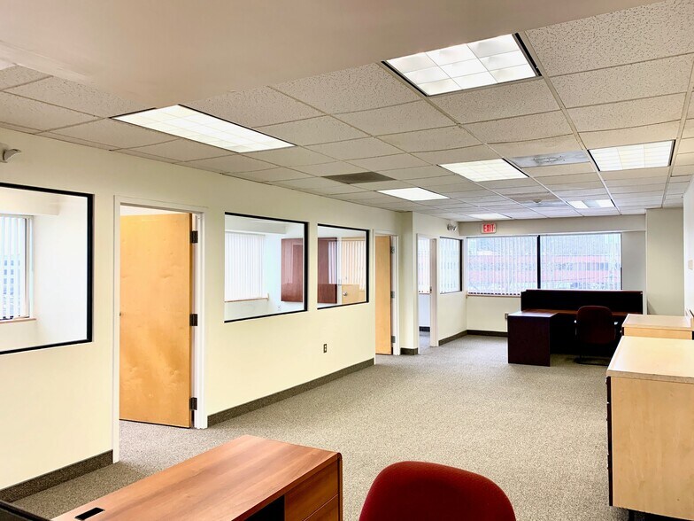 More Photos Of 495 Old Connecticut Path, Framingham Office For Sale