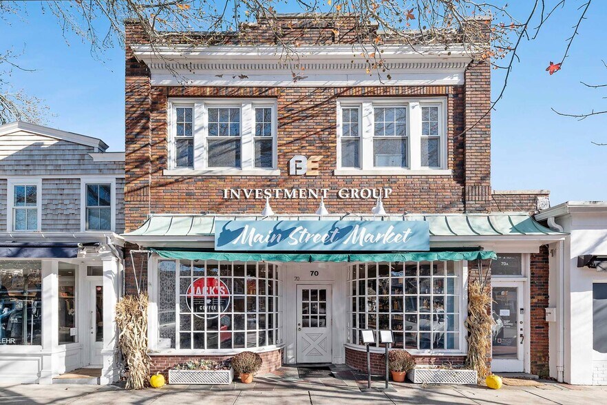 Primary Photo Of 70 Main St, Southampton Restaurant For Sale