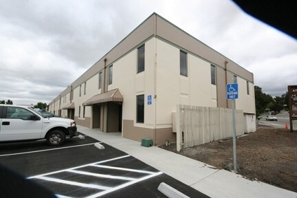 More Photos Of 4750 Norris Canyon Rd, San Ramon Light Distribution For Lease