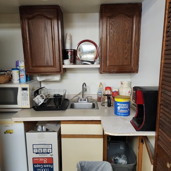 More Photos Of 2671 Sheridan Rd, Zion Apartments For Lease