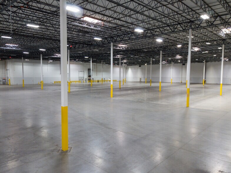 More Photos Of 465 Industrial Ave, Santa Teresa Manufacturing For Lease