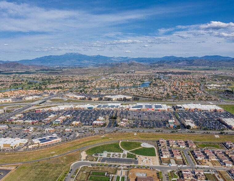 More Photos Of 30098-30472 Haun Rd, Menifee Unknown For Lease