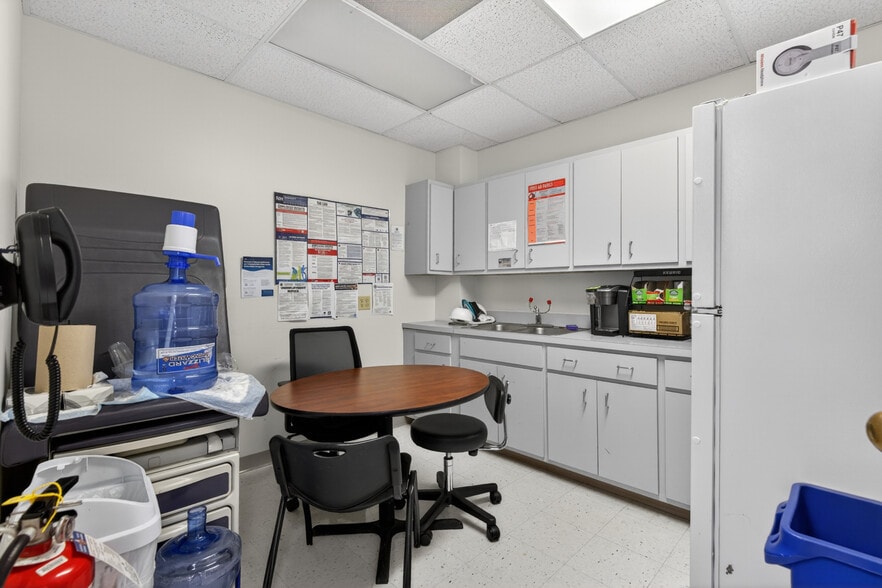 More Photos Of 330 Borthwick Ave, Portsmouth Medical For Sale