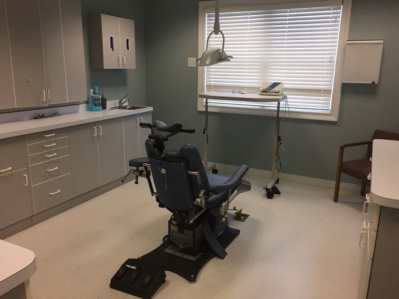 More Photos Of 66 N Main St, Sellersville Medical For Lease