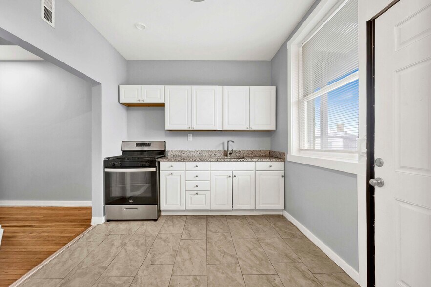 More Photos Of 6750 S Merrill Ave, Chicago Apartments For Sale