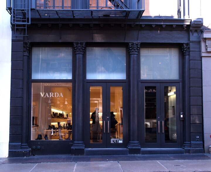 More Photos Of 147 Spring St, New York Apartments For Lease