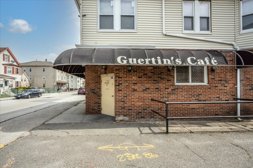 More Photos Of 73 Southgate St, Worcester General Retail For Sale