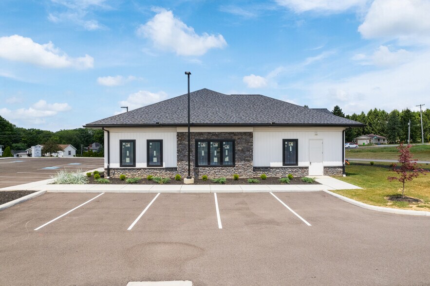 More Photos Of 2281 Merit Dr, Wooster Medical For Lease