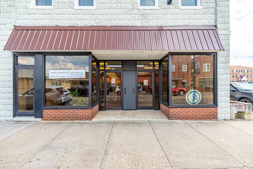 Primary Photo Of 215 S Main St, Blackstone Storefront For Sale
