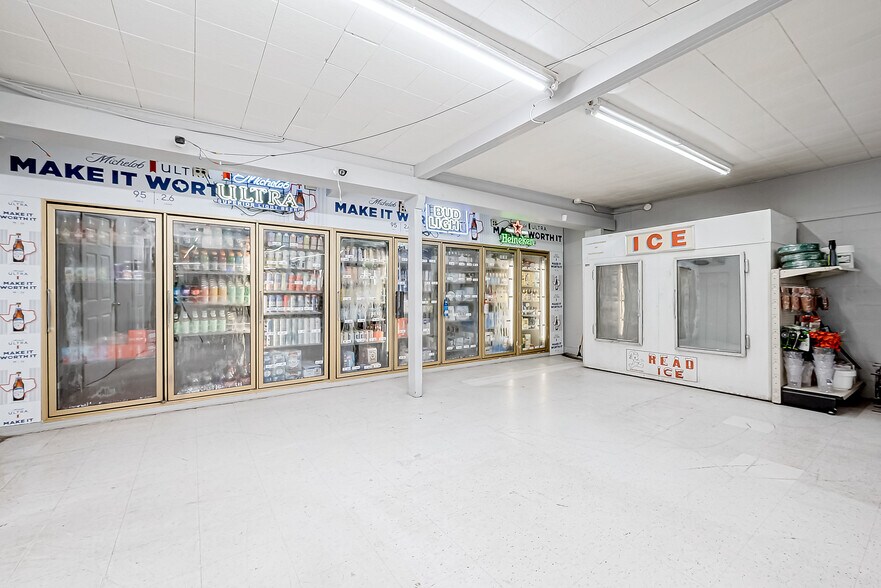 More Photos Of 4310 N Main St, Liberty Convenience Store For Sale