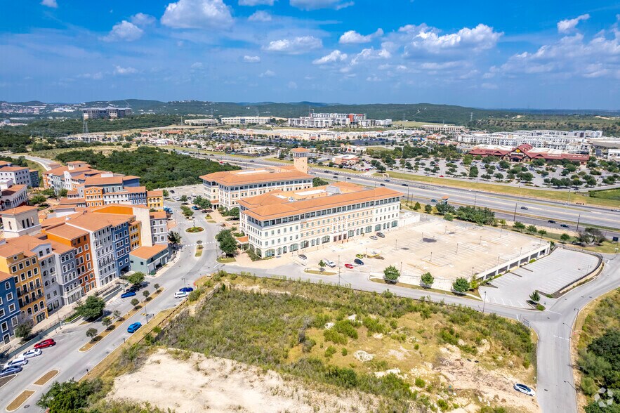 More Photos Of 17802 Interstate 10 W, San Antonio Office For Lease