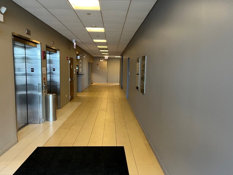 More Photos Of 7456 S State Rd, Bedford Park Medical For Lease