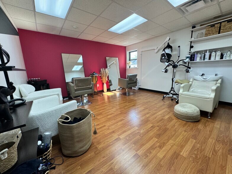 More Photos Of 155 Park Ave, Cranston Storefront Retail Office For Lease