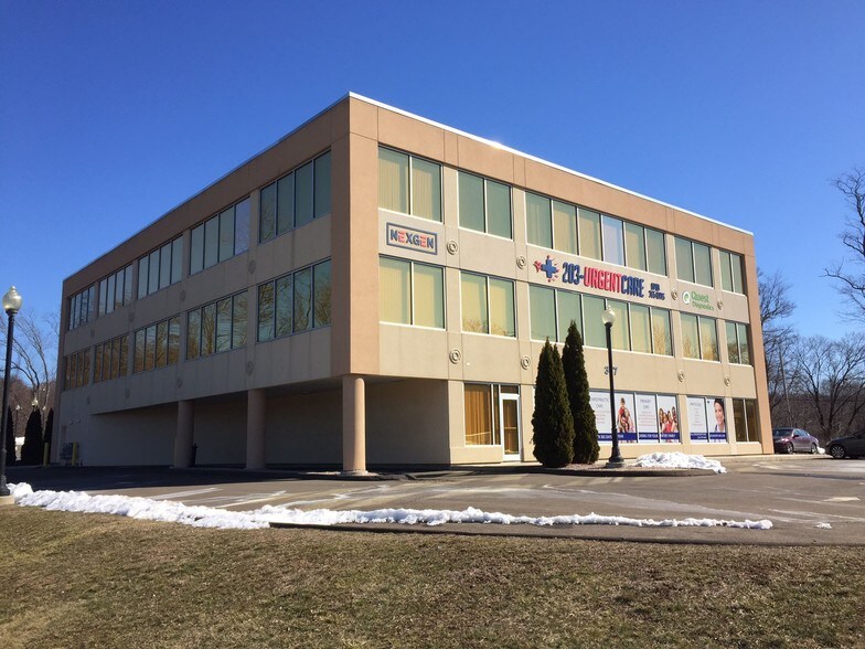 More Photos Of 317 Foxon Rd, East Haven Medical For Lease