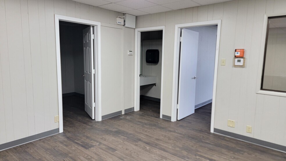 More Photos Of 2312 TX-135 Hwy, Kilgore Warehouse For Lease