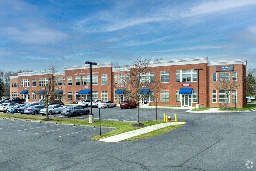 More Photos Of 43130 Amberwood Plz, South Riding Medical For Lease