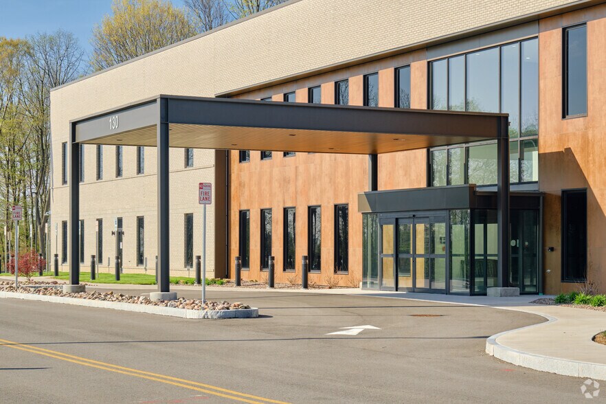 More Photos Of 130 Canal Landing Blvd, Greece Medical For Lease