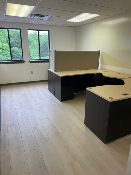 More Photos Of 649 Swedesford Rd, Malvern Office Residential For Lease