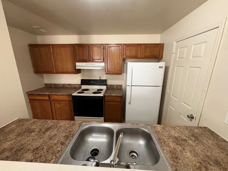 More Photos Of 611-617 Palisades Dr, Pacific Apartments For Sale