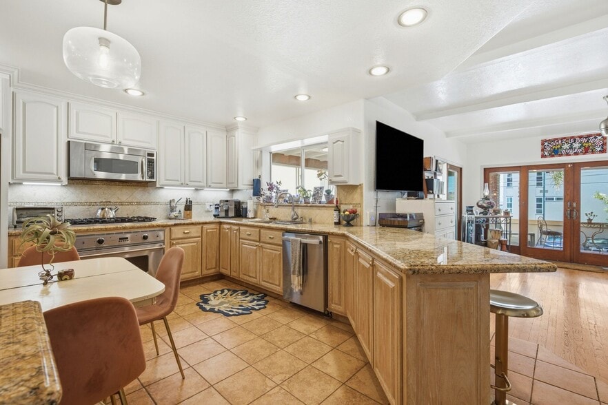 More Photos Of 714 W 38th St, San Pedro Land For Sale