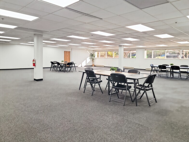 More Photos Of 120 Bishops Way, Brookfield Coworking Space
