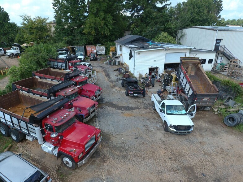 More Photos Of 1554-1574 Cedar Grove Rd, Conley Warehouse For Sale